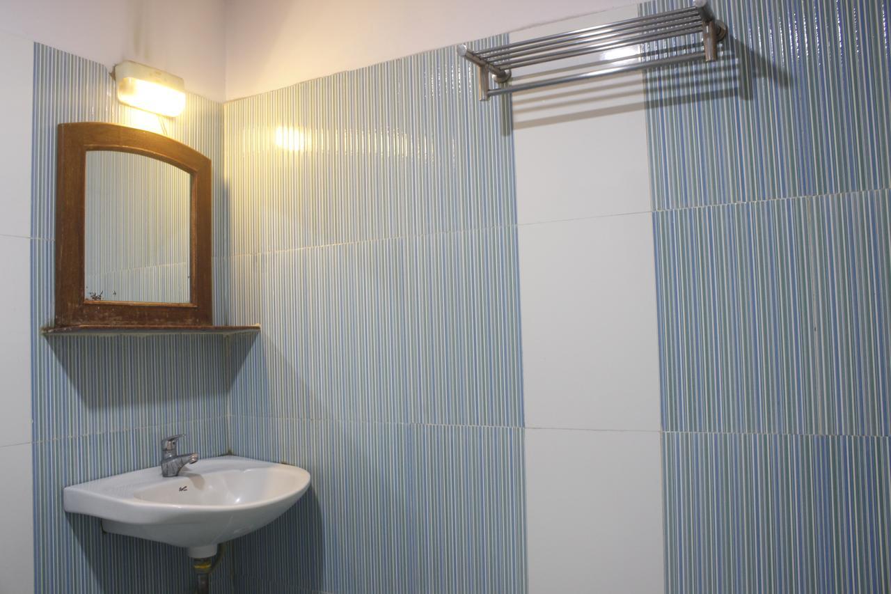 Hotel Chandra'S Visakhapatnam Eksteriør bilde