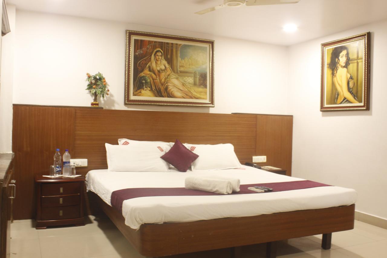Hotel Chandra'S Visakhapatnam Eksteriør bilde