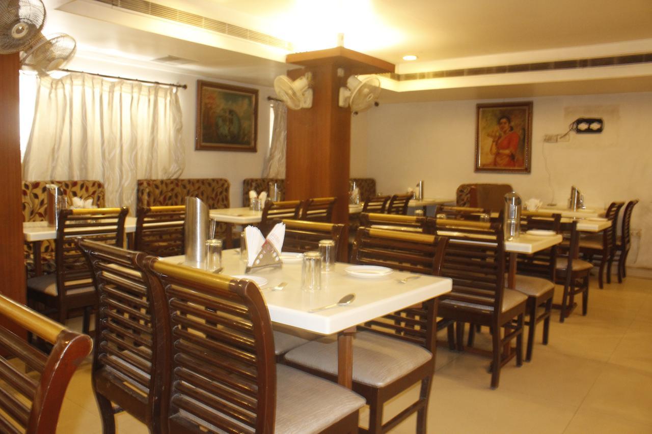 Hotel Chandra'S Visakhapatnam Eksteriør bilde